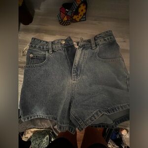 Princess polly Jean shorts